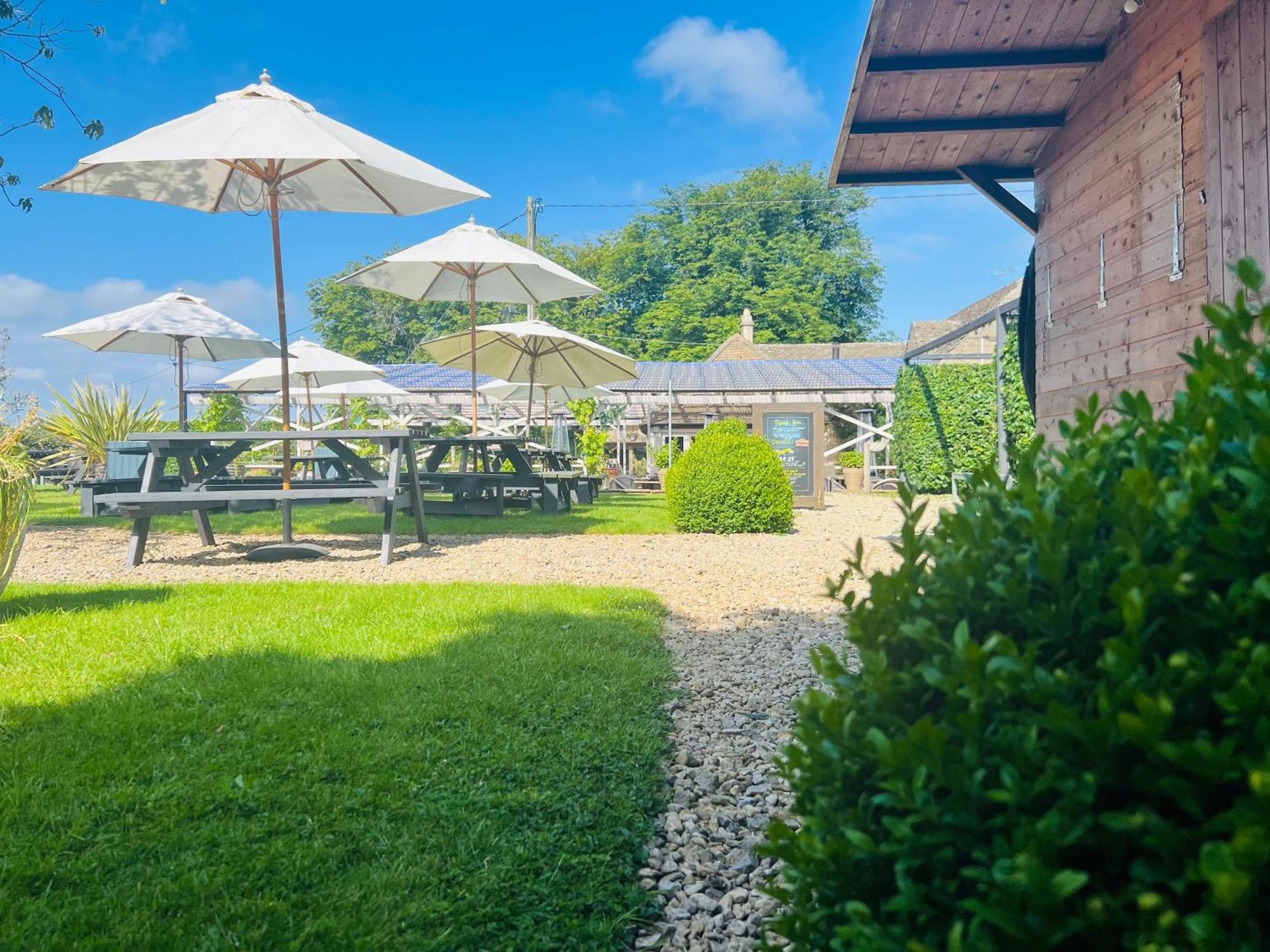 The Ragged Cot Hotel Minchinhampton Exterior foto